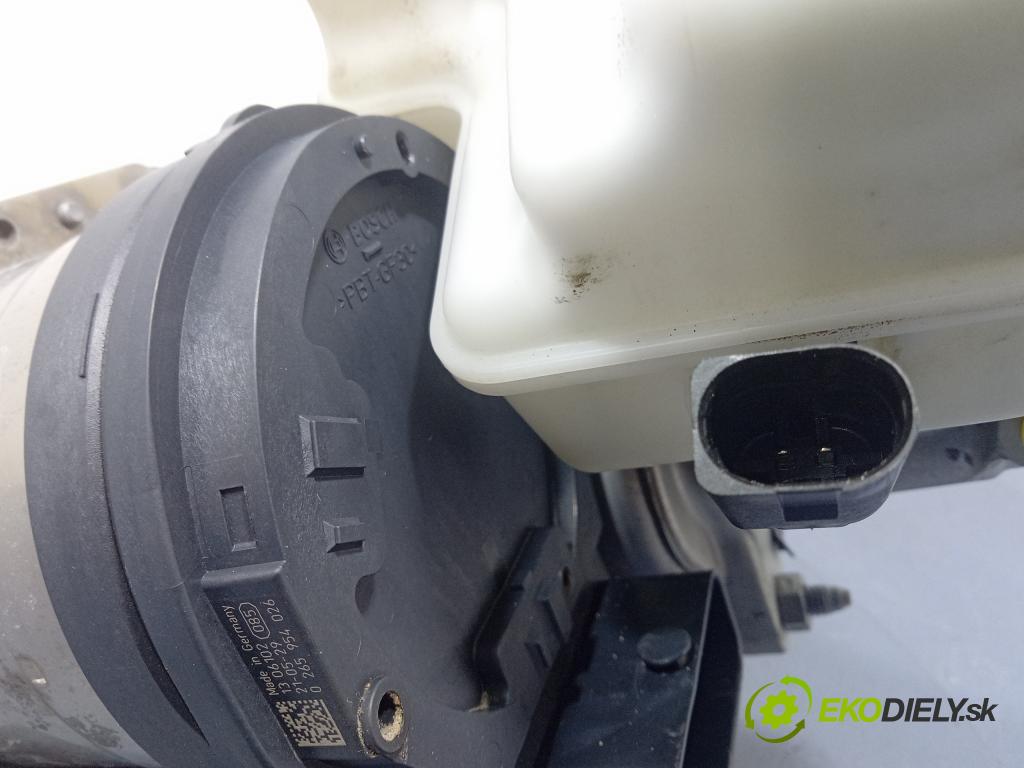 Skoda Octavia 2021 servo Brzdní: 5WB614105AB