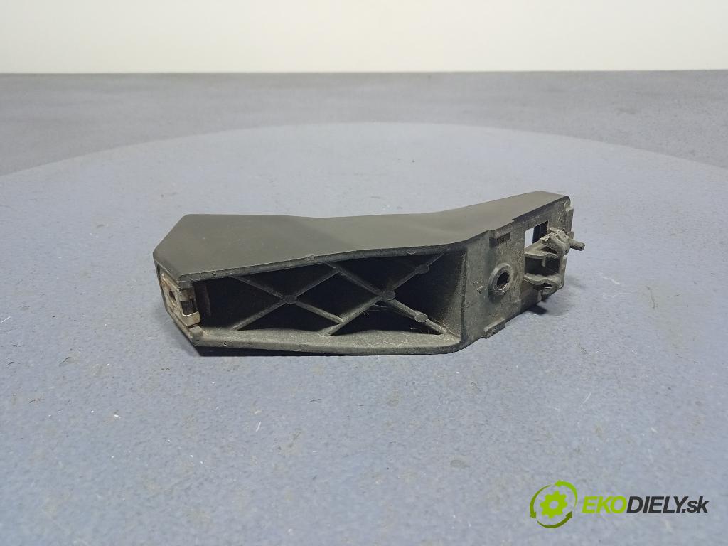 Ford Focus 2019 nárazník zad JX7B-F17B918-B1