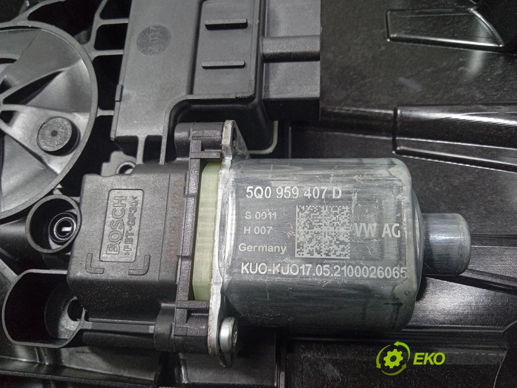 Skoda Octavia 2021 mechanismus stahování Sklenka: Zad: Levý: 5E3839655A