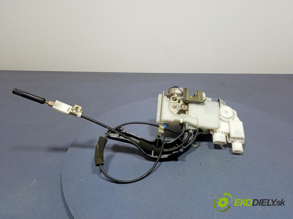 Honda Accord 2003 zámek dveře před v pravo: 01