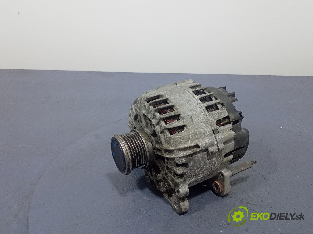 Skoda Octavia 2021 Alternator 05L903026C