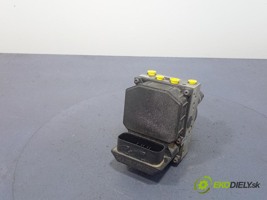 Bmw Seria 5 2002 čerpadlo ABS x 6758969