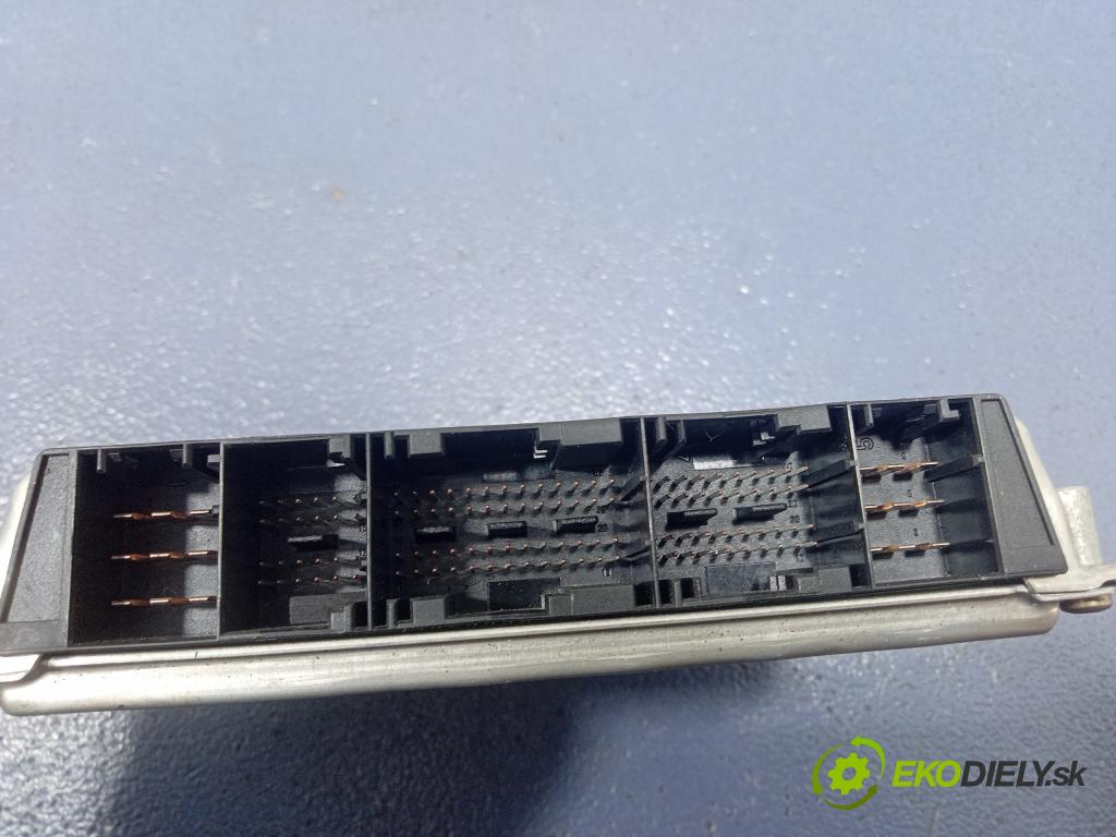 Bmw Seria 5 2002 riadiaca jednotka Motor: 0281010314