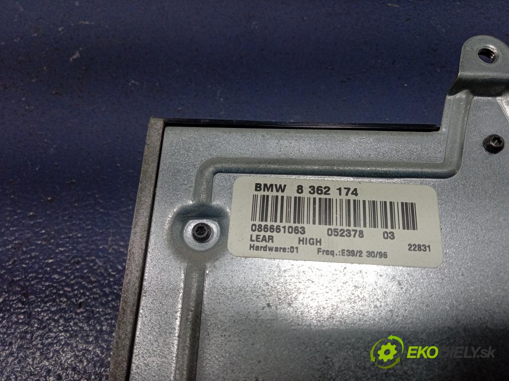 Bmw Seria 5 2002 Zesilovač: Rádio: Navigacia: 8362174