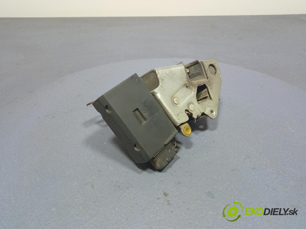 Bmw Seria 3 1996 zámek dveře před Levý: 8198038