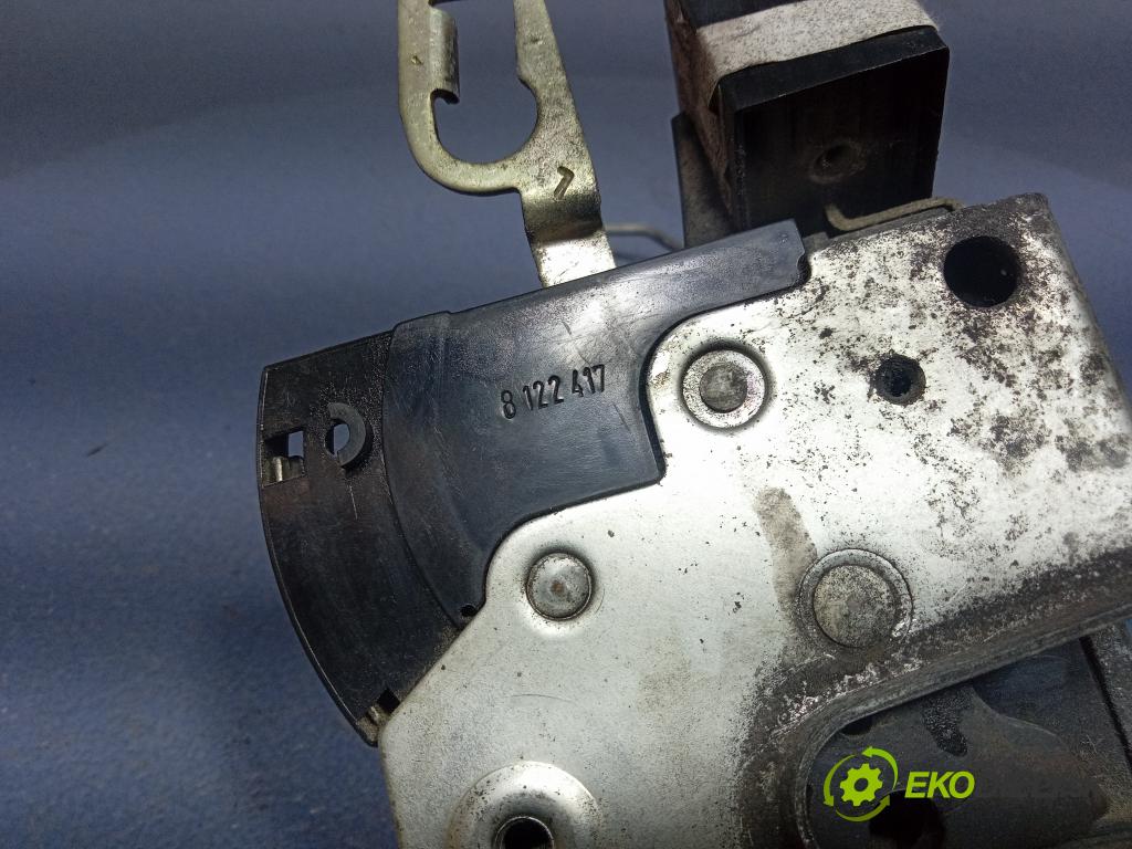 Bmw Seria 3 1996 zámek dveře před v pravo: 8122417