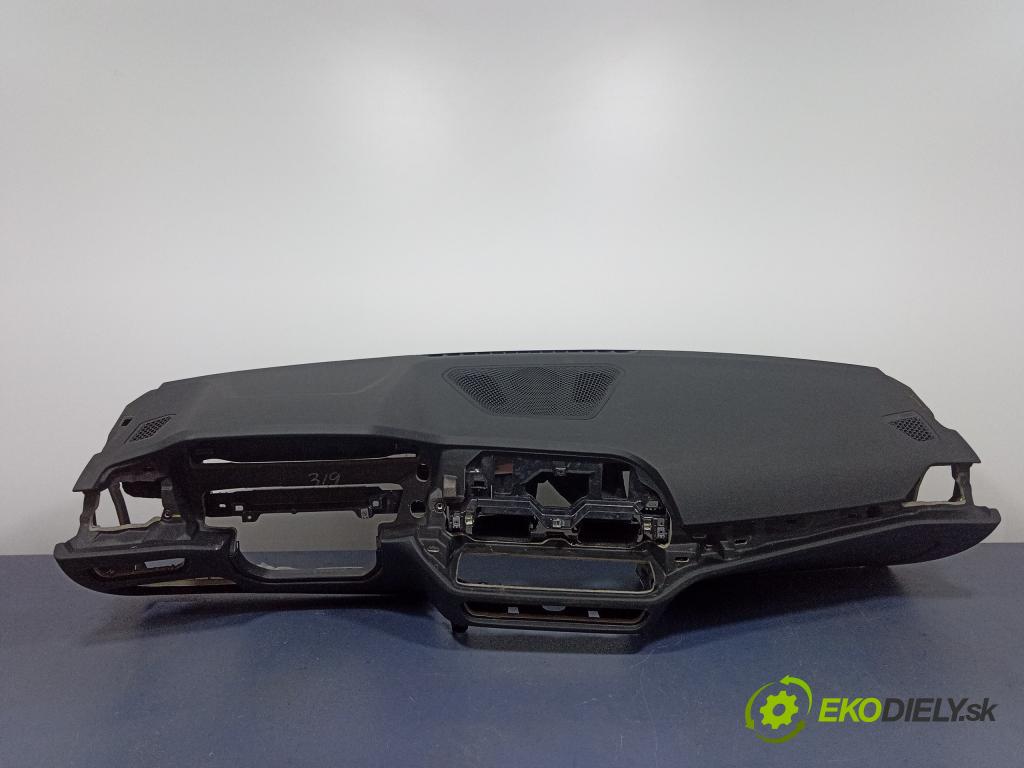 Bmw M4 2021 kokpit,pristrojová doska 6847590