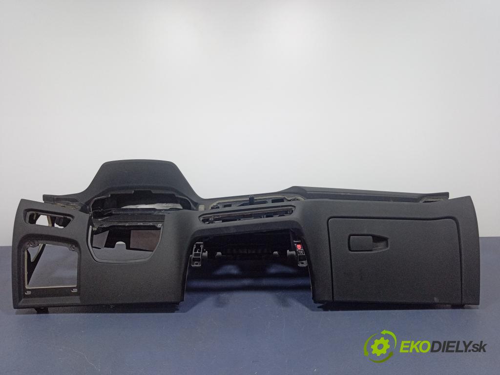 Bmw M4 2021 kokpit,pristrojová doska 6847590