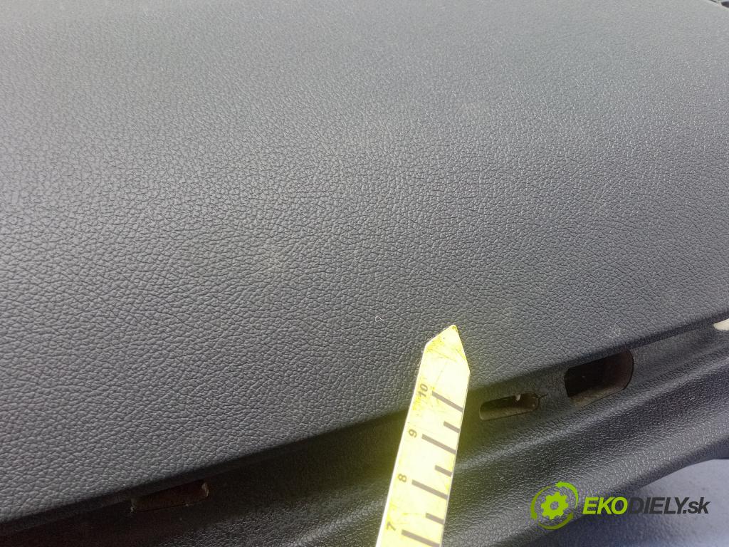 Bmw M4 2021 kokpit,pristrojová doska 6847590