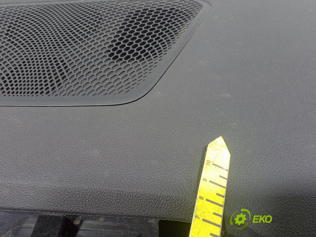 Bmw M4 2021 kokpit,pristrojová doska 6847590