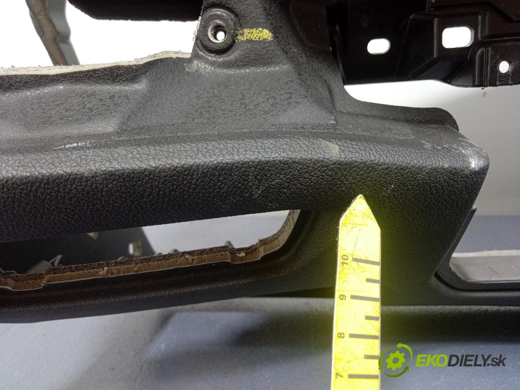 Bmw M4 2021 kokpit,pristrojová doska 6847590