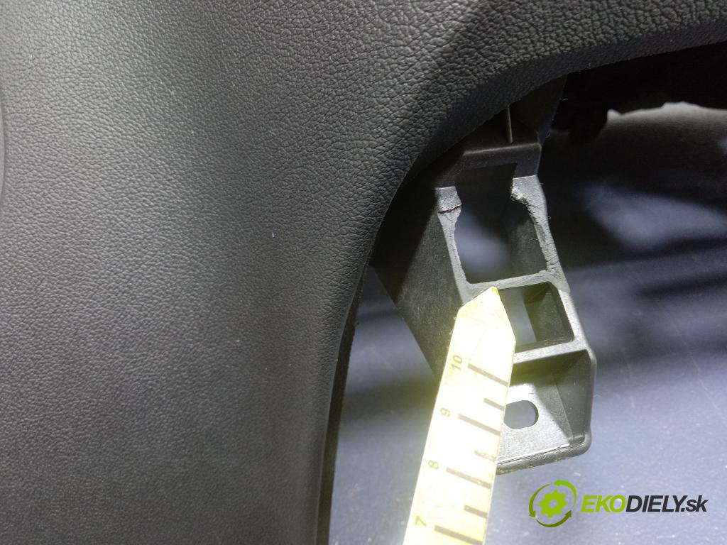 Bmw M4 2021 kokpit,pristrojová doska 6847590