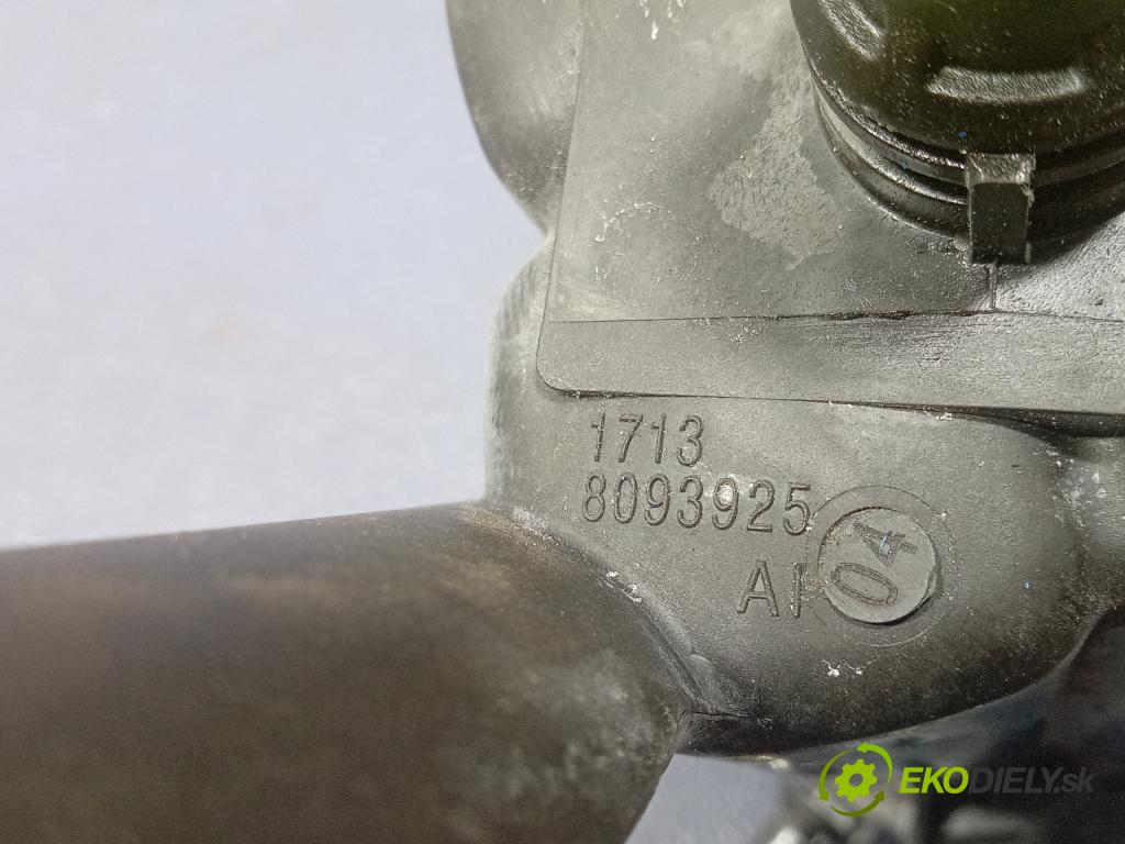 Bmw M4 2021 nádržka Kompenzačné: 8093925
