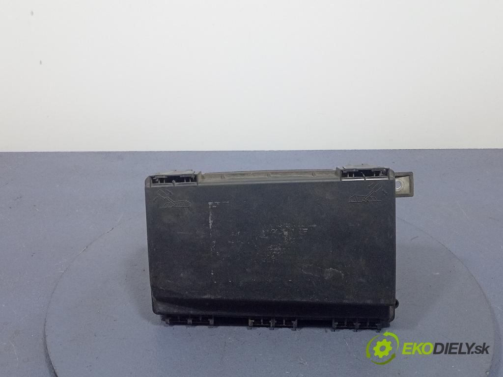 Opel Zafira 2006 skrinka Poistky: 13206755