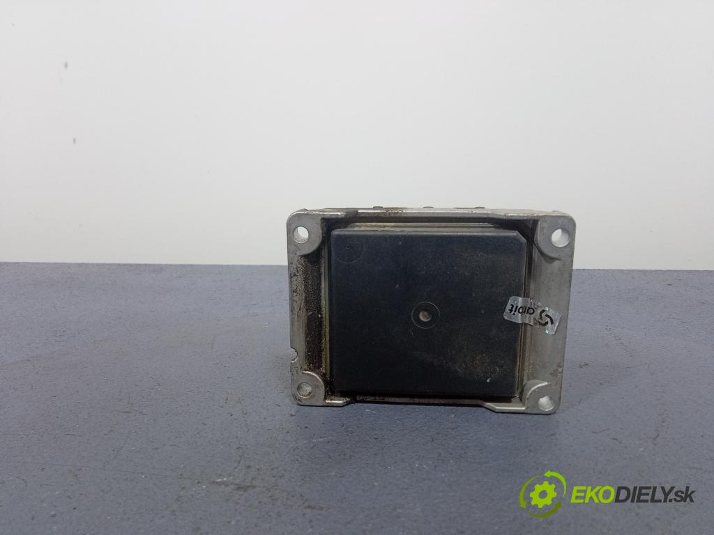 Opel Zafira 2006 riadiaca jednotka Motor: 55351134
