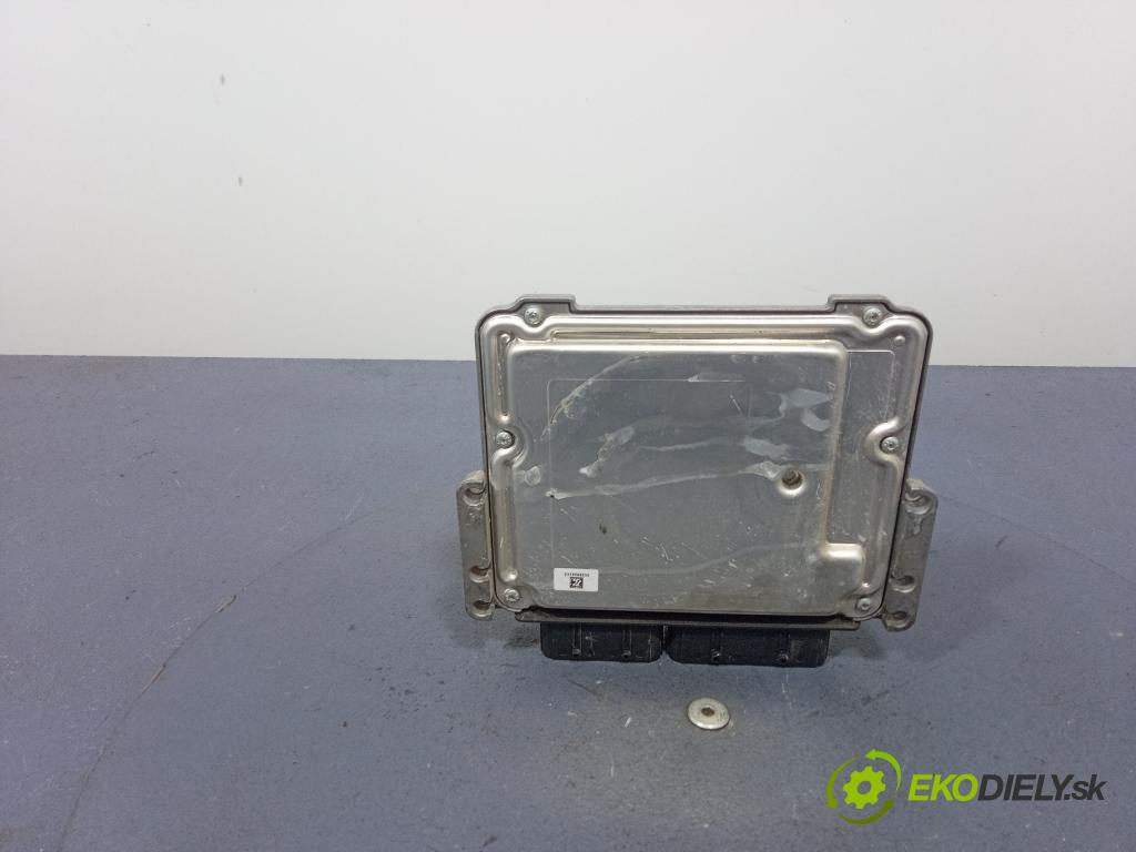 Citroen C4 cactus 2014 riadiaca jednotka Motor: 9809478580