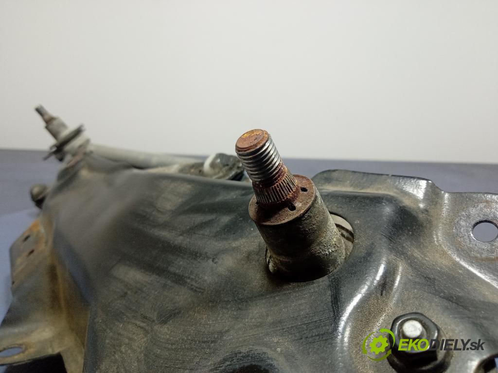 Mazda 2 2007 mechanismus motorek Stěrače: před 01
