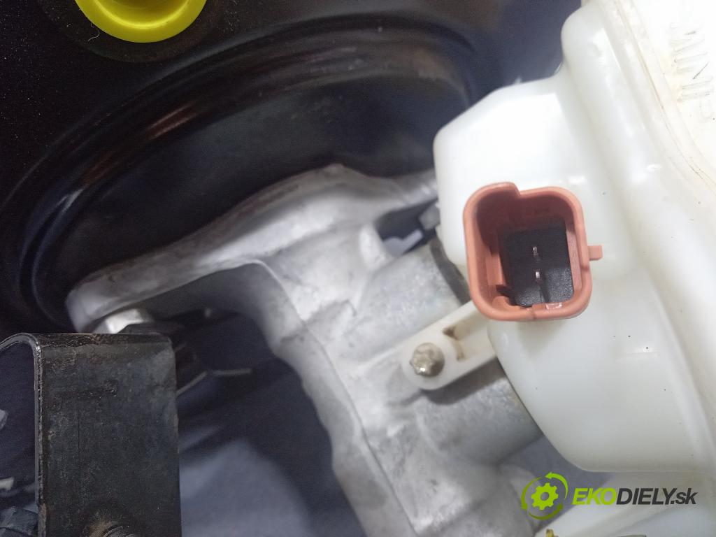 Citroen C4 cactus 2014 servo Brzdní: 9805057980