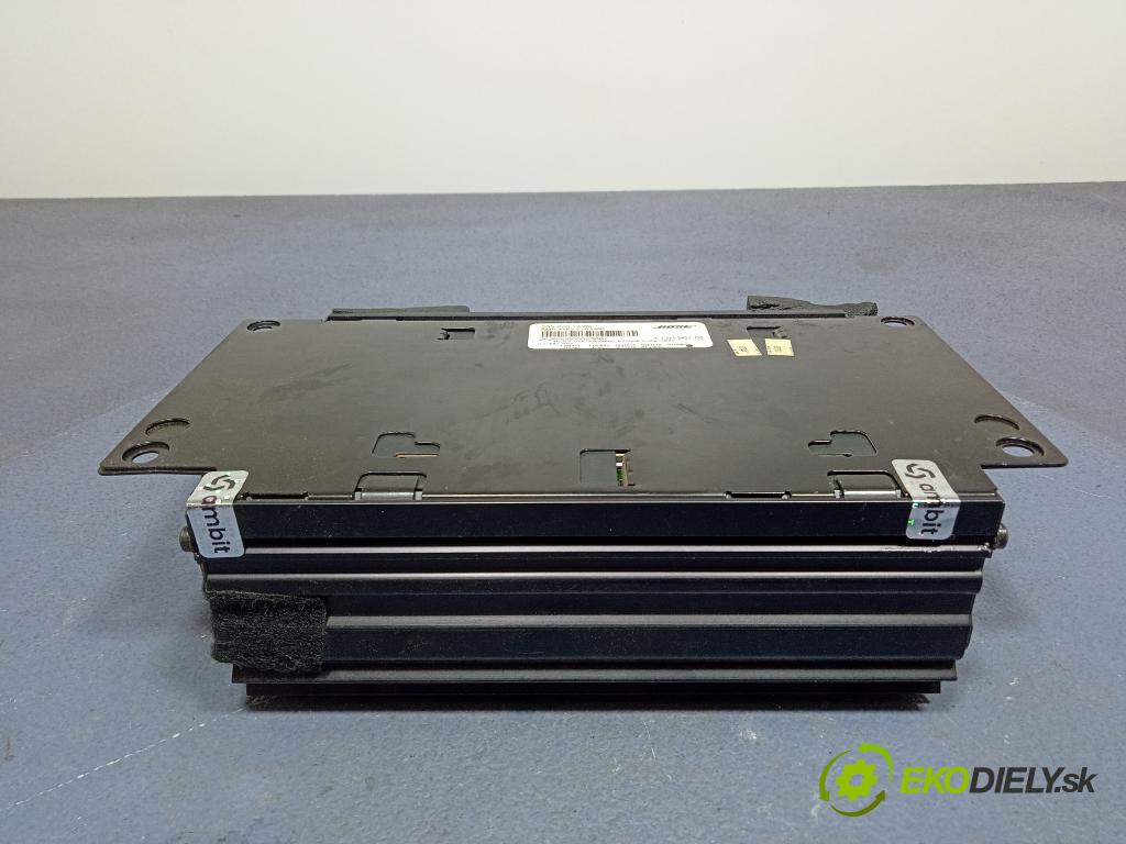 Mercedes-benz C 220 2002 Zesilovač: Rádio: Navigacia: 2038201589