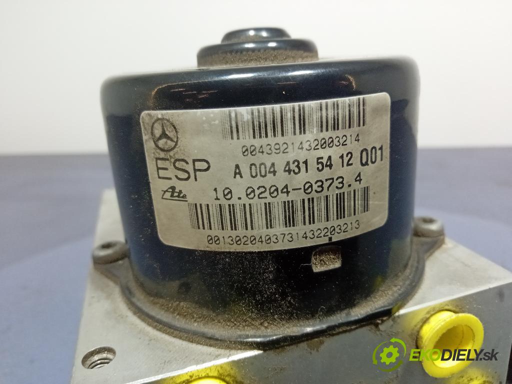 Mercedes-benz C 220 2002 čerpadlo ABS x A2095451432
