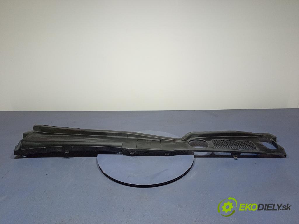 Audi Q5 2011 torpédo 8R0819447C