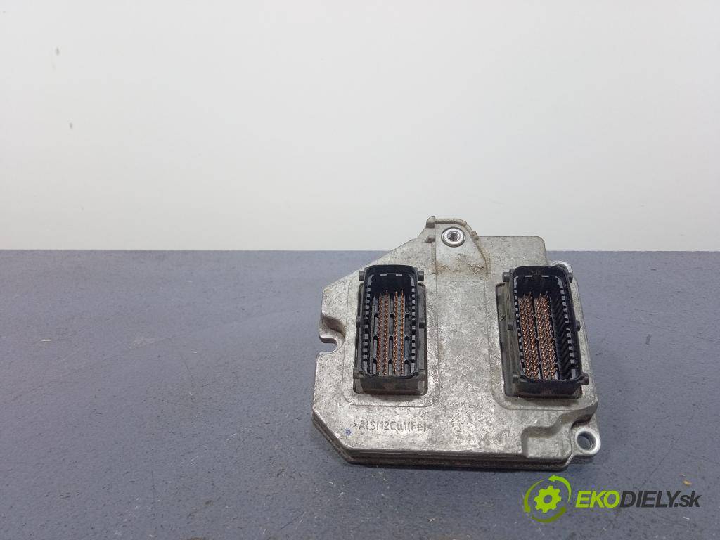 Opel Vectra 2005 riadiaca jednotka Motor: 55557540