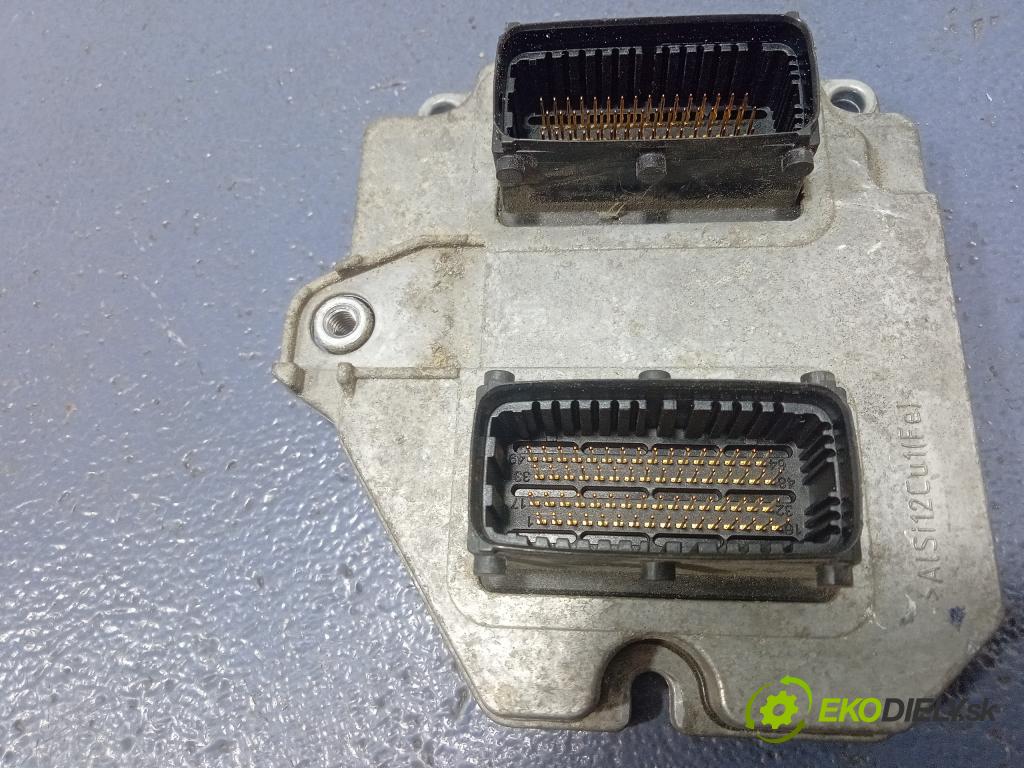 Opel Vectra 2005 riadiaca jednotka Motor: 55557540
