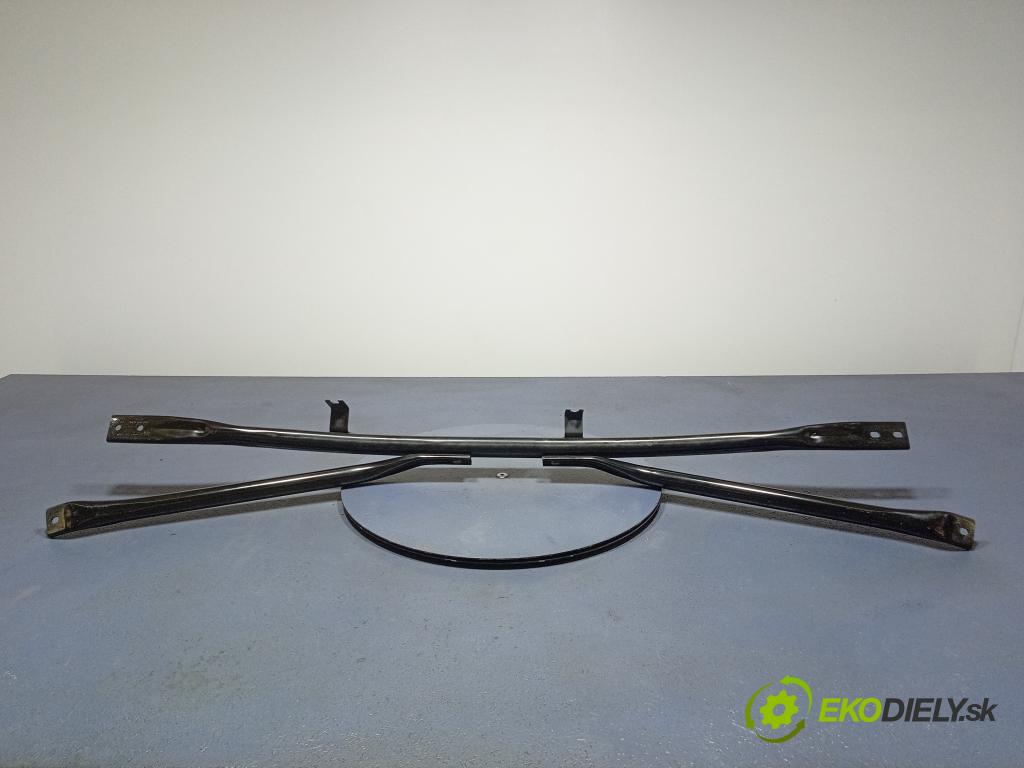 Audi Q5 2011 výztuha Čelní / stěna Přední 8R0805629C