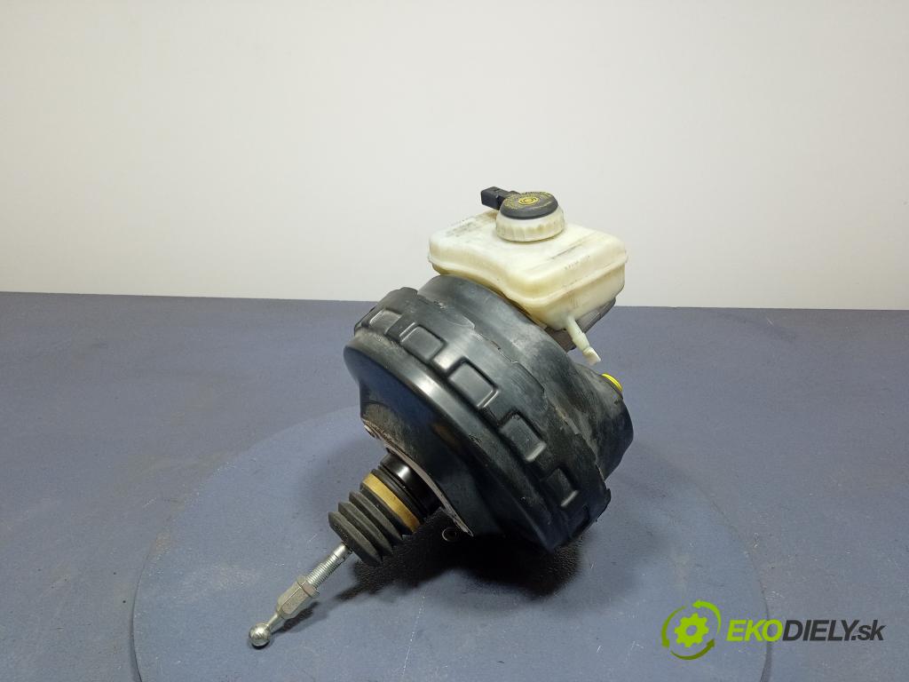 Audi Q5 2011 servo Brzdní: 8R0612103D