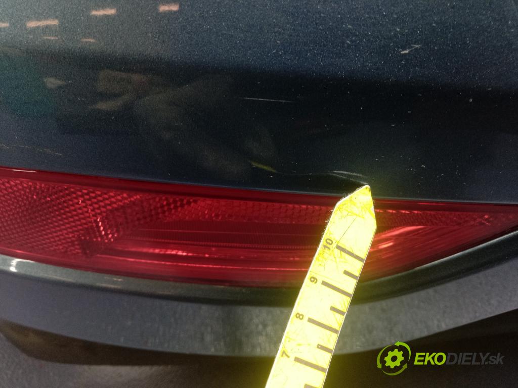 Volvo V40 2012 nárazník Zad: 01