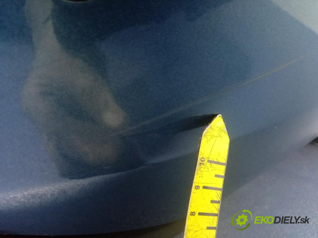 Volvo V40 2012 nárazník Zad: 01