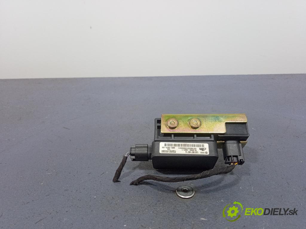 Volkswagen Golf 2000 snímač ESP. 1J0907657A