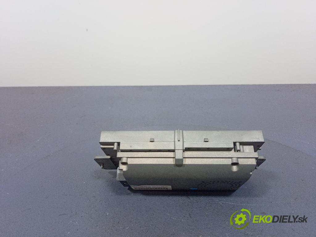 Peugeot 407 sw 2006 Zobrazit: Rádio: / GPS 9660384980
