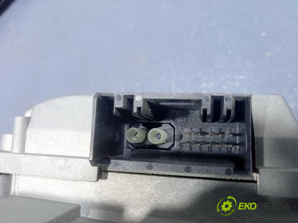 Peugeot 407 sw 2006 Zobrazit: Rádio: / GPS 9660384980