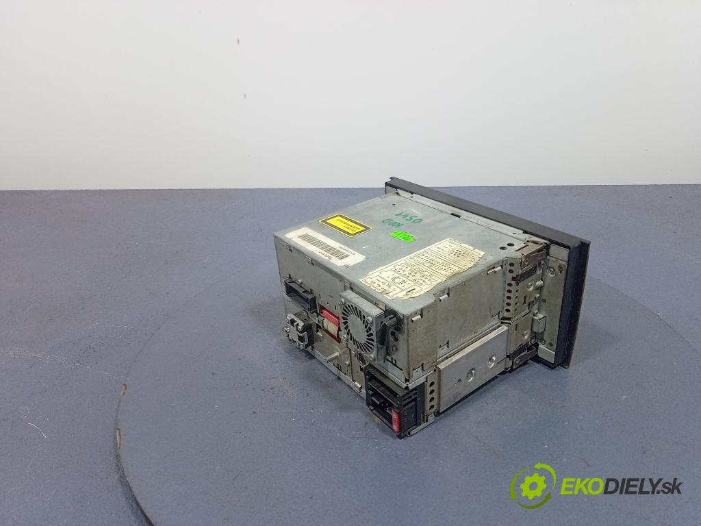 Audi A4 2003 Radio I Navigácia: 4D0035192C
