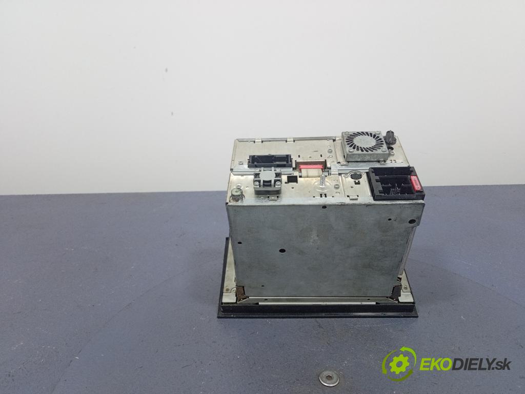 Audi A4 2003 Radio I Navigácia: 4D0035192C