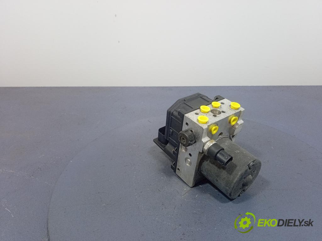 Audi A4 2003 čerpadlo ABS x 8E0614517A