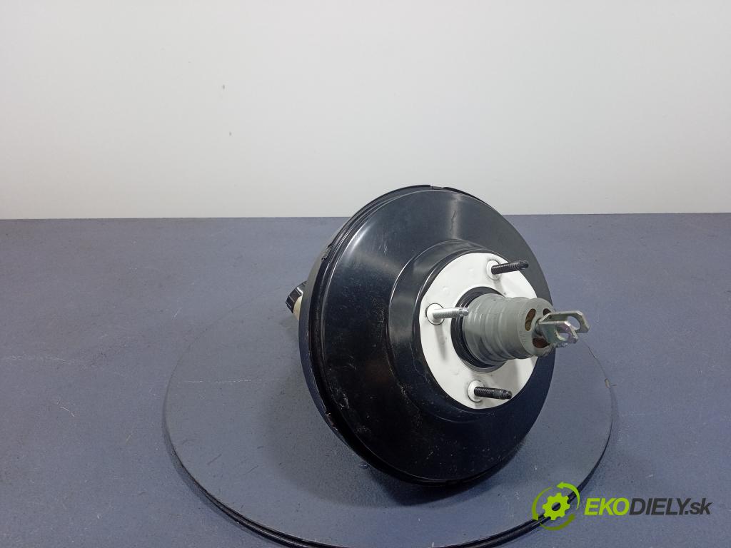 Volvo V40 2012 servo Brzdní: P31317079