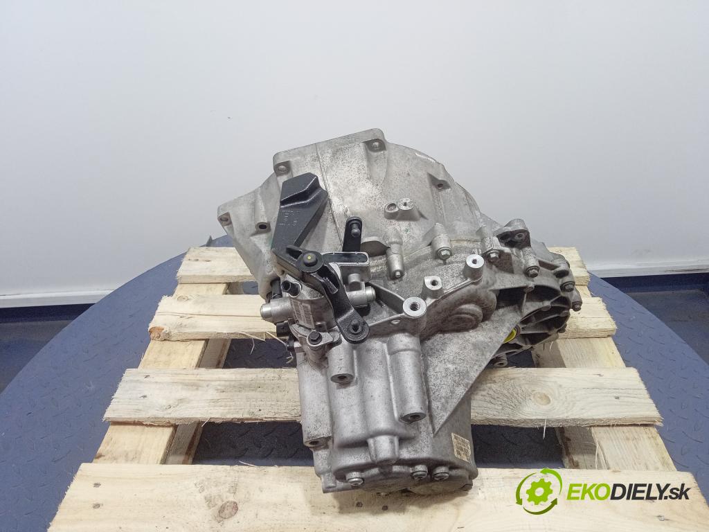 Volvo V40 2012 prevodovka Manualna TTFL0