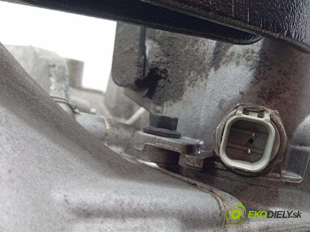 Volvo V40 2012 prevodovka Manualna TTFL0