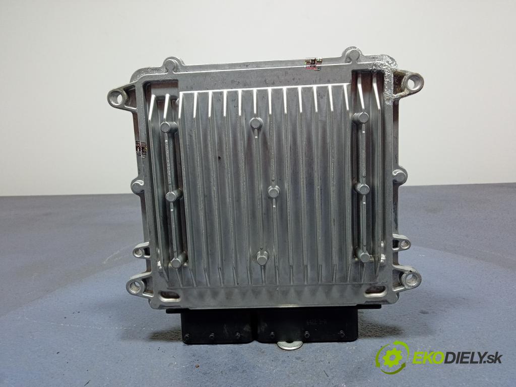 Honda Cr-v 2013 riadiaca jednotka Motor: 0281030102