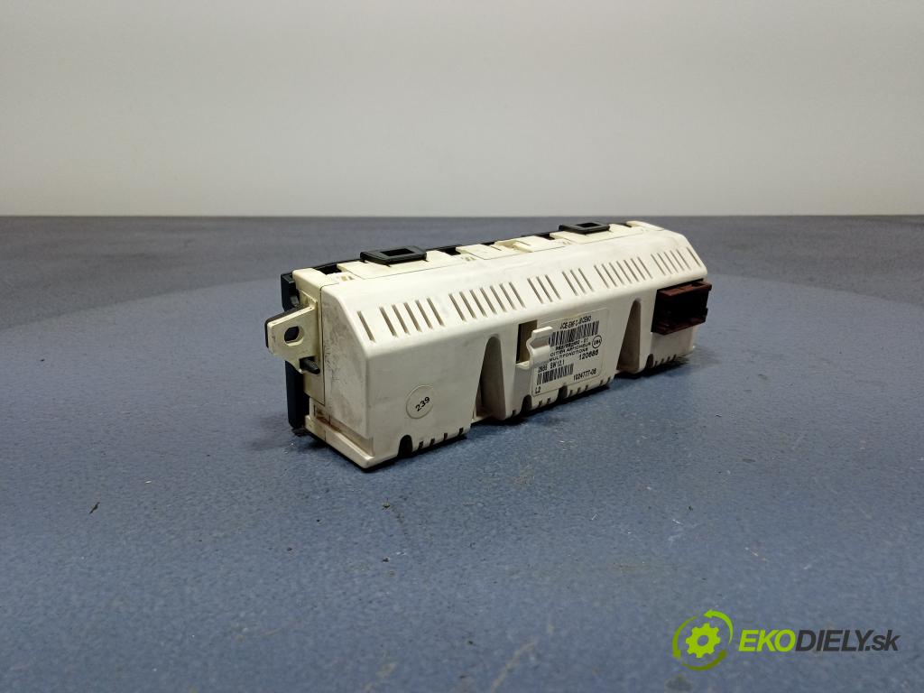 Citroen C5 2005 Zobrazit: Rádio: / GPS 9657882880