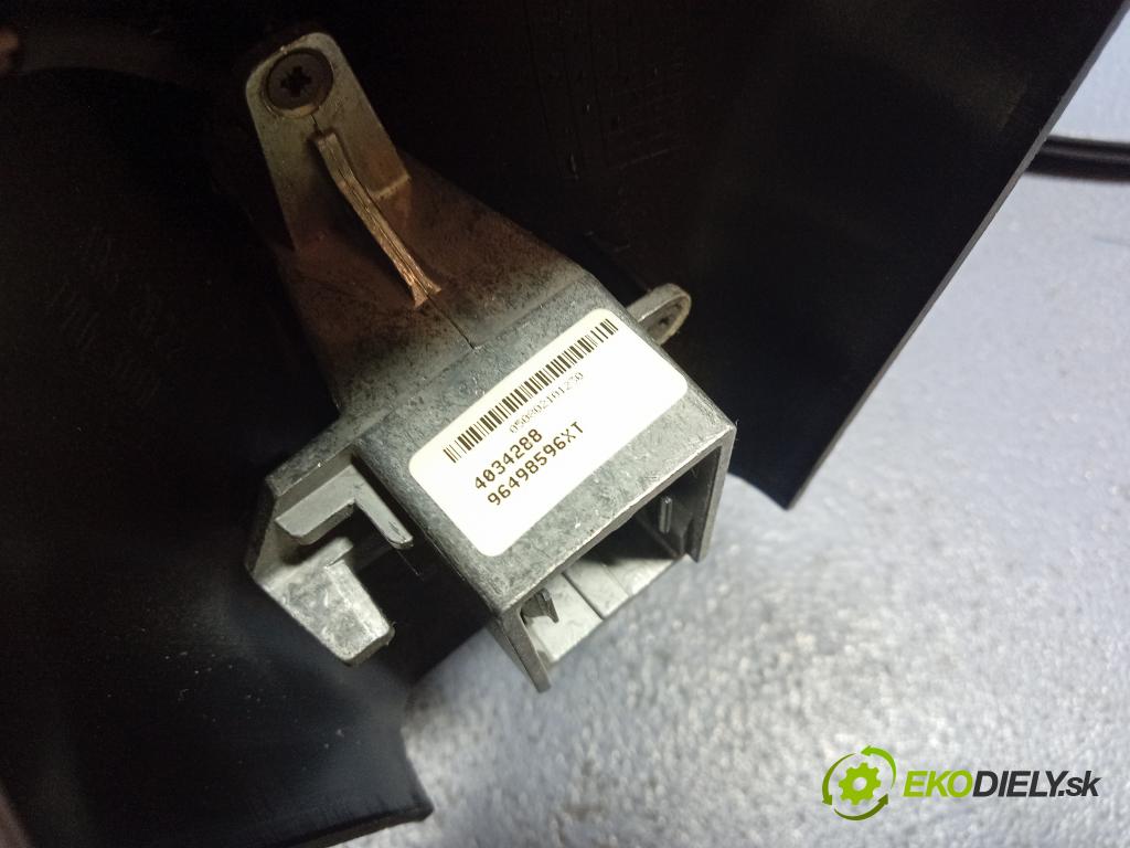 Citroen C5 2005 zrkadlo Vnútri: 96498596XT