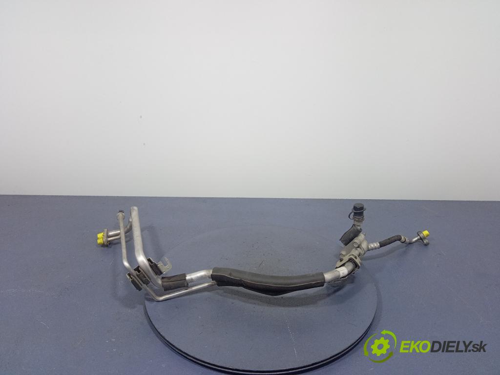 Volvo V40 2012 rúrka Klimatizácia: 31291413