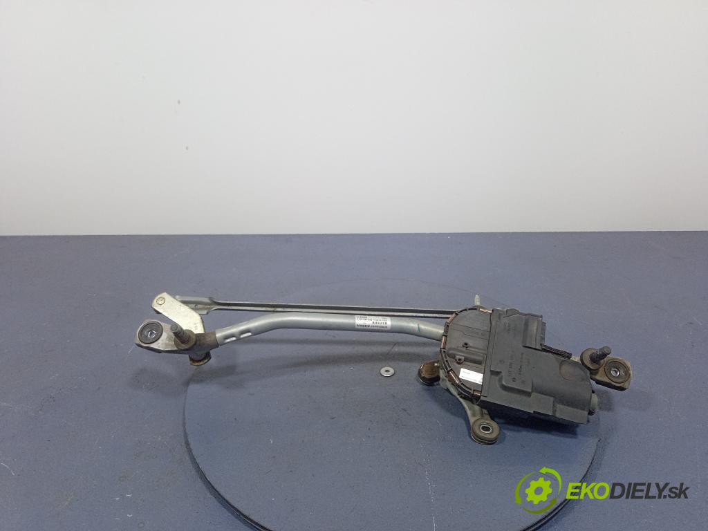 Volvo V40 2012 mechanismus motorek Stěrače: před 31378574