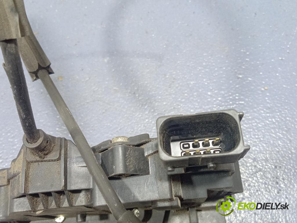 Fiat Ducato 2009 zámek dveře před Levý: 1342155080