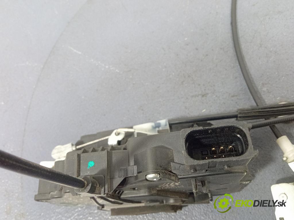 Fiat Ducato 2009 zámek dveře Zad: v pravo: FT95614