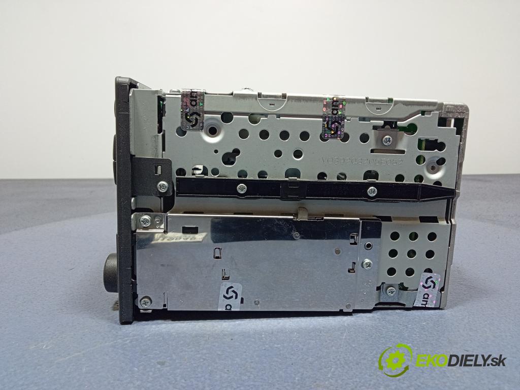 Volvo V40 2003 Radio I Navigácia: 30623403