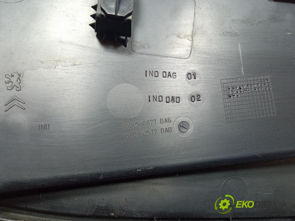 Citroen Berlingo 2010 torpédo 9680568877