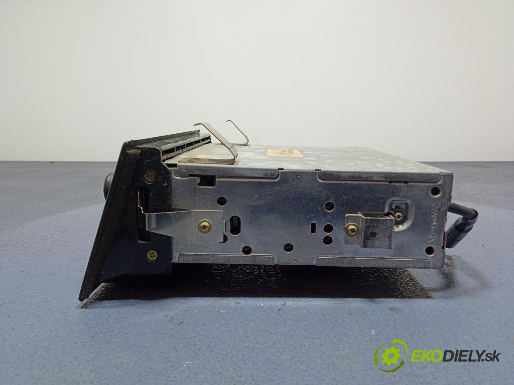 Volvo 740 1989 Radio I Navigácia: 1384998